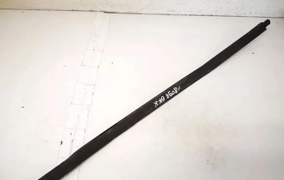 Ford Mondeo MK II Rear door glass trim molding