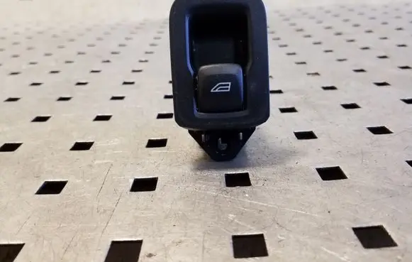 Volvo S60 Electric window control switch 31272013