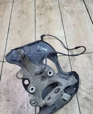 Mercedes-Benz C W204 Front wheel hub spindle knuckle 20401