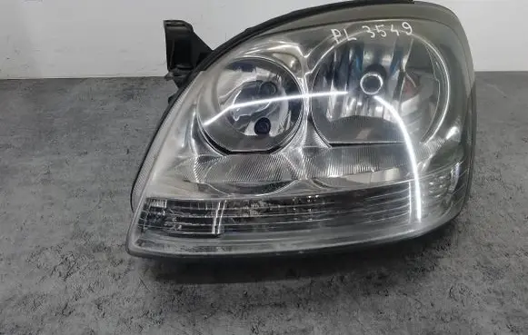 Nissan Almera Tino Headlight/headlamp