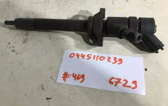 Citroen C5 Fuel injector 0445110239