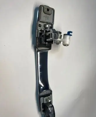 Honda CR-V Front door exterior handle