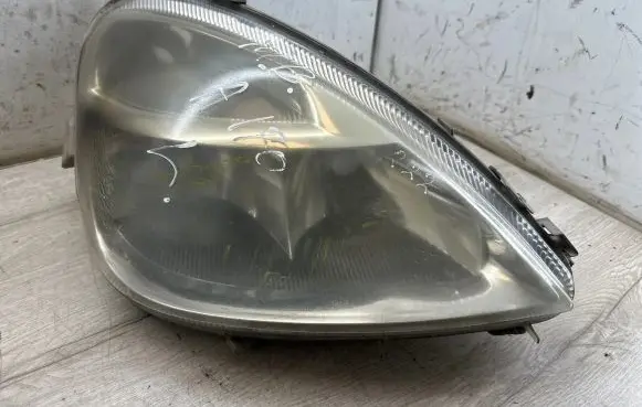 Mercedes-Benz A W168 Headlight/headlamp A1688201861
