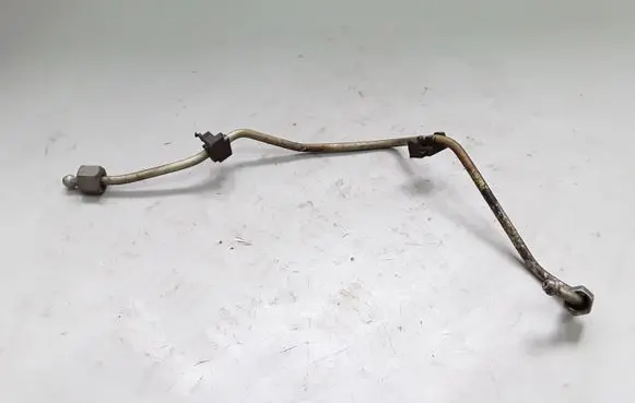 Citroen C3 Picasso Fuel injector supply line/pipe 16609B