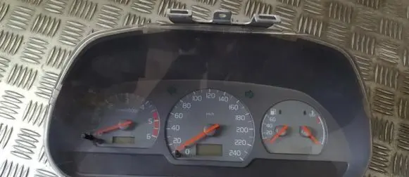 Volvo S40, V40 Speedometer (instrument cluster) 431431B 43-1431-B