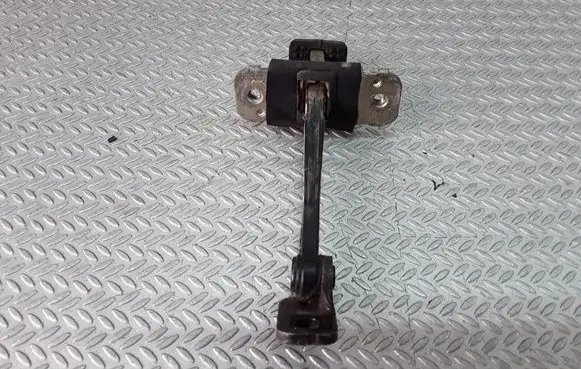 KIA Sorento Rear door check strap stopper