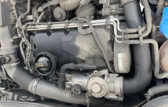 Volkswagen Golf IV Engine block BKC