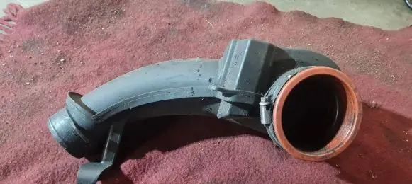 Volvo V70 Intake resonator 31293547