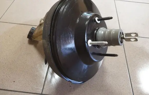 Ford Focus Brake booster BV612B195SB