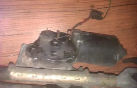 Saab 900 Wiper motor 