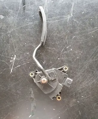 Renault Megane II Accelerator throttle pedal 8200153268 00470 824B