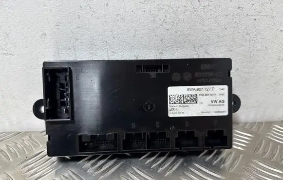 Volkswagen Golf VIII Other control units/modules 5WA907727P 5HB01390538