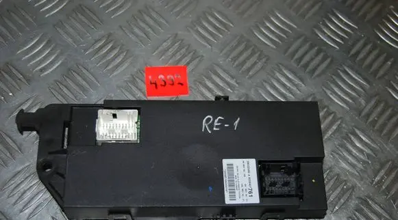 Renault Espace - Grand espace IV Comfort/convenience module 28032556 8200427761