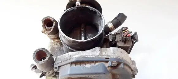Audi A4 S4 B5 8D Throttle valve 058133063 408237210001