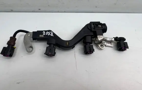 Opel Astra J Fuel injector wires 55567592 20090127