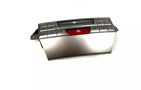 Subaru Outback Climate control unit 72311AJ030