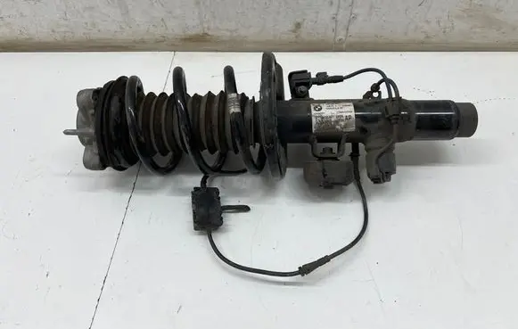 BMW 3 G20 G21 Front shock absorber with coil spring 6893353