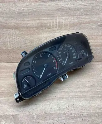 Ford Mondeo MK II Speedometer (instrument cluster) 98BP10C956HB FORDIESELLHD