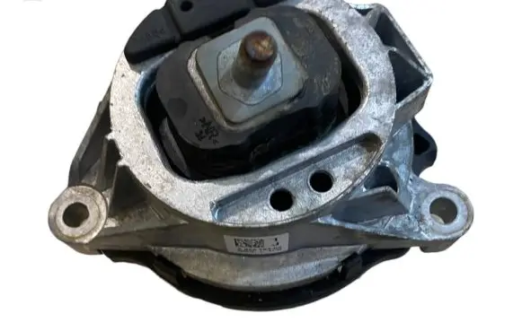 BMW X3 F25 Engine mount bracket 6856184 22116856184