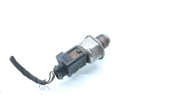Skoda Superb B6 (3T) Fuel pressure sensor 55PP2601