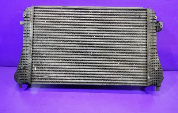 Volkswagen PASSAT B6 Intercooler radiator 3C0145805G