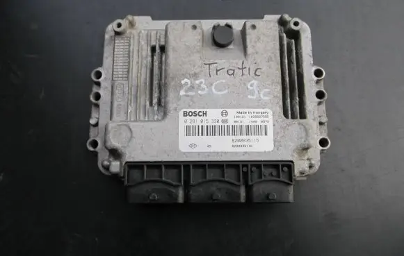 Renault Trafic II (X83) Engine control unit/module 8200935116 8200935115 0281015330