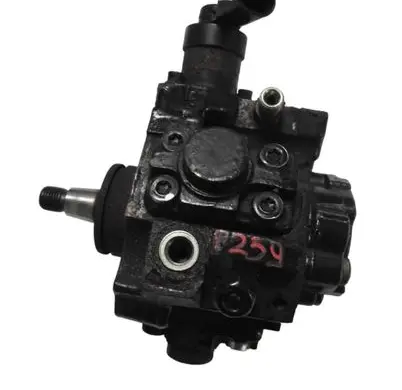 Audi A5 8T 8F Fuel injection high pressure pump 059130755S