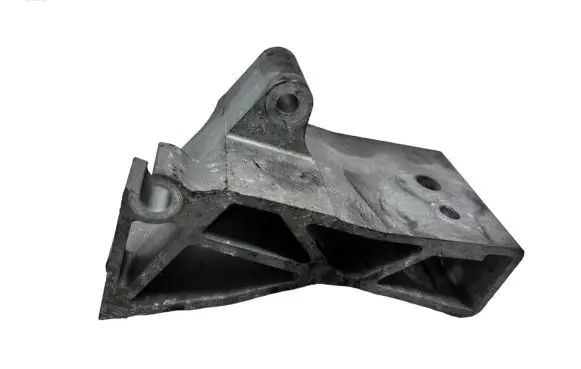 Volvo XC90 Engine mounting bracket
