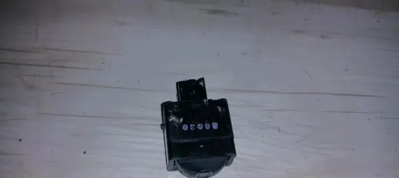 Mitsubishi Galant Headlight level height control switch 86030