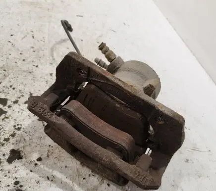 Mercedes-Benz B W245 Front brake caliper
