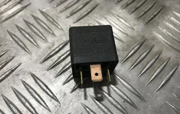 Audi A6 S6 C5 4B Other relay 431951253h 0332014156