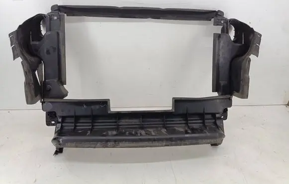 Mercedes-Benz GL X164 Radiator trim 1645000816