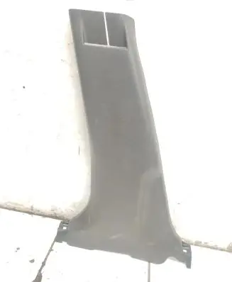 (B) pillar trim (bottom)
