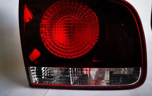 Volkswagen Touareg I Tailgate rear/tail lights 28269003