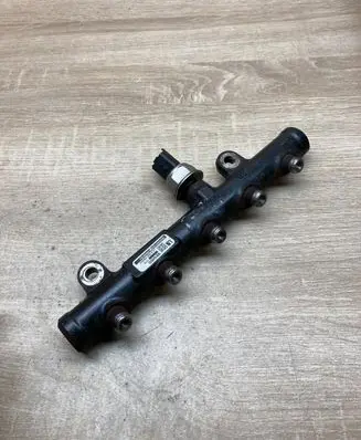 Ford Galaxy Fuel main line pipe 9681649580