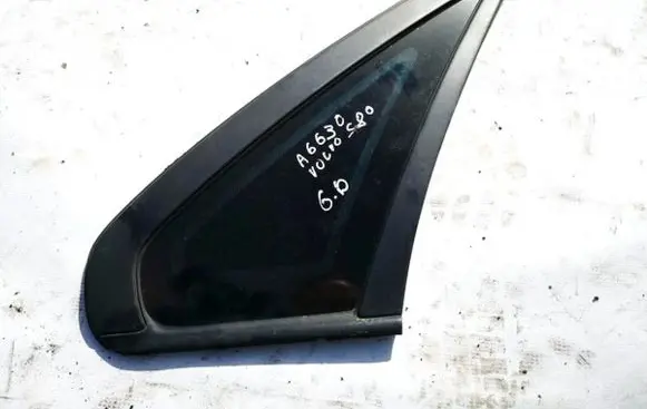 Volvo S80 Rear side window