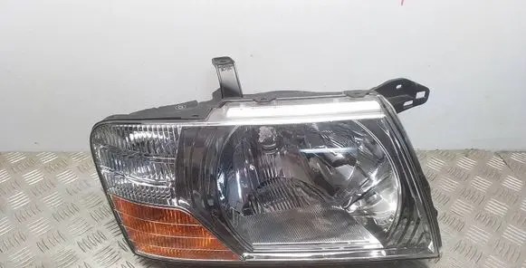 Mitsubishi Pajero Headlight/headlamp 10087419