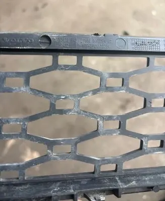 Volvo XC60 Front bumper lower grill 30763423 30763422