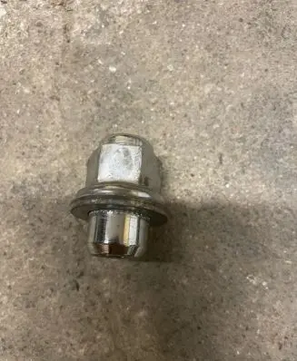 Toyota Prius+ (ZVW40) Nuts/bolts 