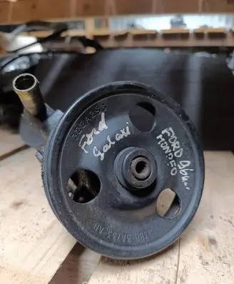 Ford Mondeo MK I Power steering pump 93bb3a733ab