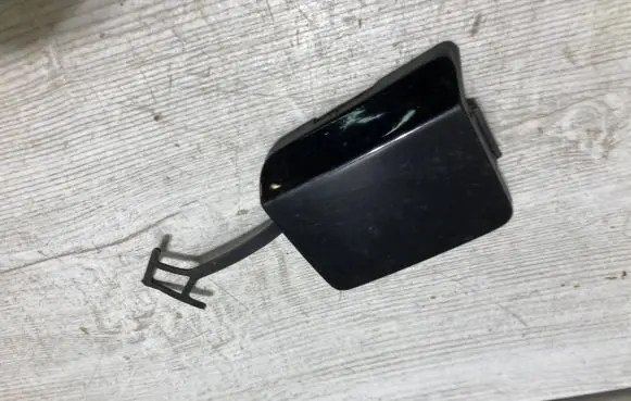 Dacia Sandero III Front tow hook cap/cover 511805511R