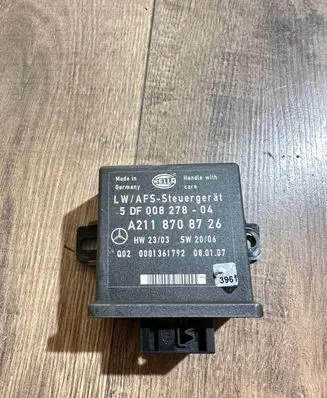 Mercedes-Benz R W251 Light module LCM A2118708726 5DF00827804