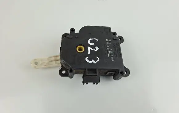 Toyota Avensis T250 Air flap motor/actuator 0637008680
