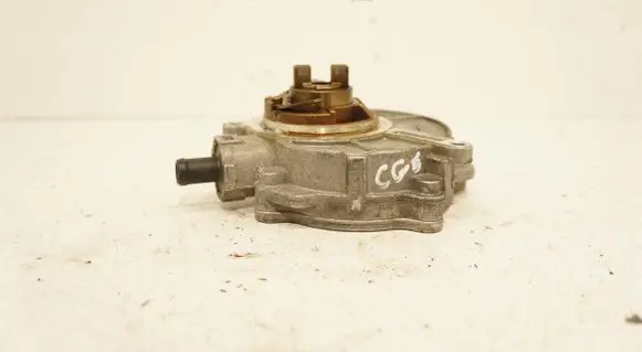 Audi A6 C7 Vacuum pump 06F145100R