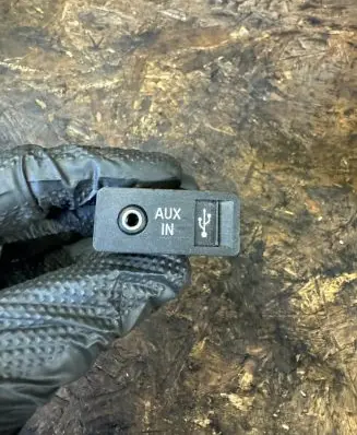 BMW X5 E70 AUX in-socket connector 9129652