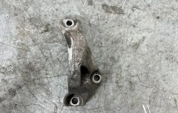 BMW 1 E82 E88 Fuel pump bracket 7804376