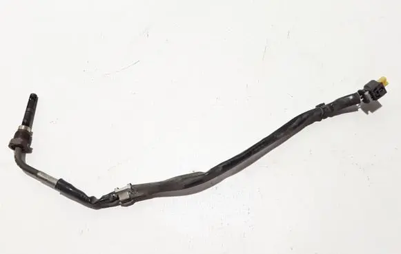 Mercedes-Benz CLS C218 X218 Exhaust gas temperature sensor A0081532228