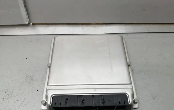 Mercedes-Benz C W203 Engine control unit/module A1121533079 0261207850