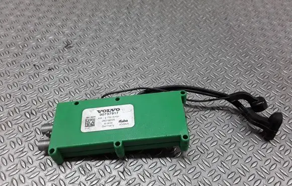 Volvo S40 Aerial antenna amplifier 30737917