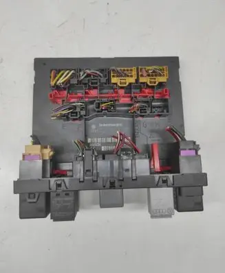 Volkswagen PASSAT B6 Comfort/convenience module H37S1301 F005V00530 3C0937049J